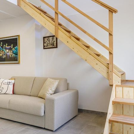 קליארי Bandiera 68 Apartment מראה חיצוני תמונה