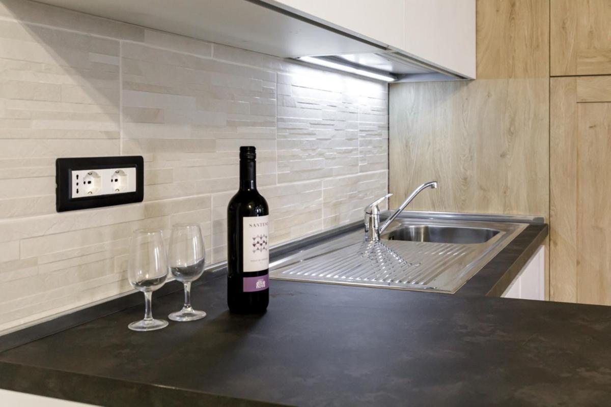 קליארי Bandiera 68 Apartment מראה חיצוני תמונה