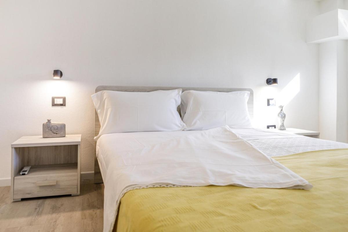 קליארי Bandiera 68 Apartment מראה חיצוני תמונה