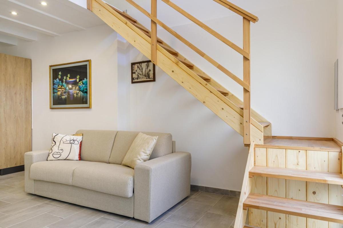 קליארי Bandiera 68 Apartment מראה חיצוני תמונה